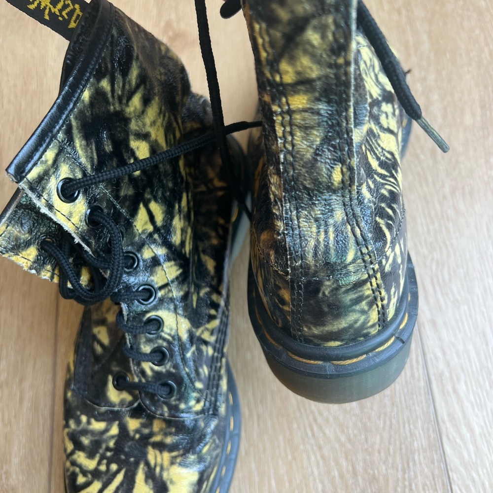 Vintage Dr. Martens Boots Uk 5 Us 7.5 - Gem